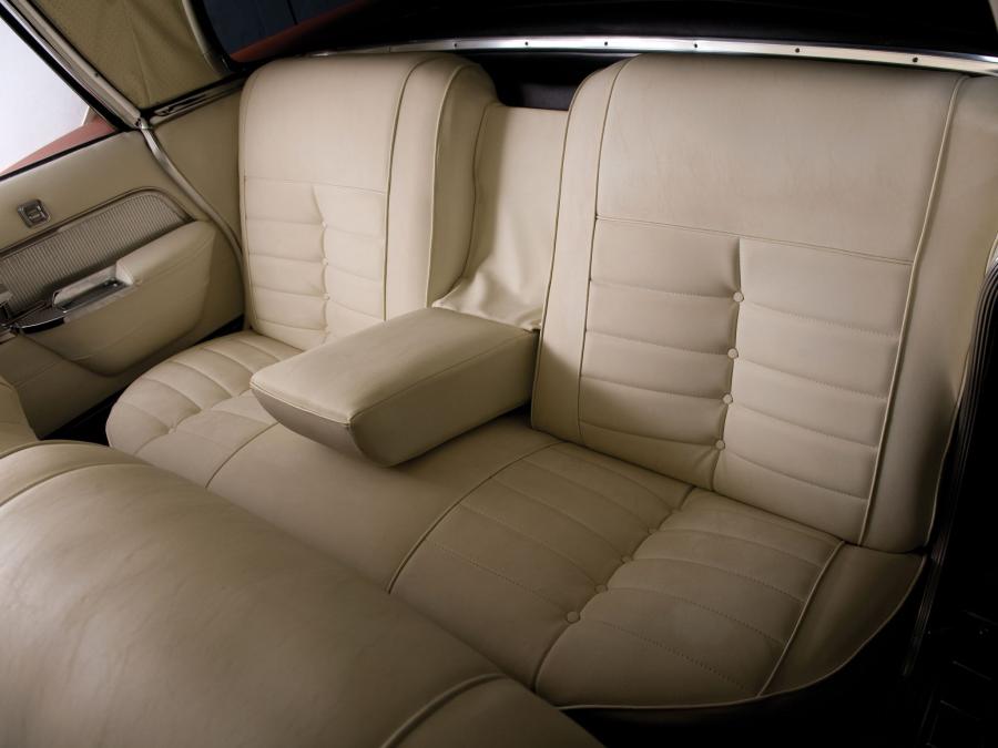 Интерьер Imperial Crown Southampton Hardtop Sedan (MY1-M 634) 1959 года  (фото 2 из 15)